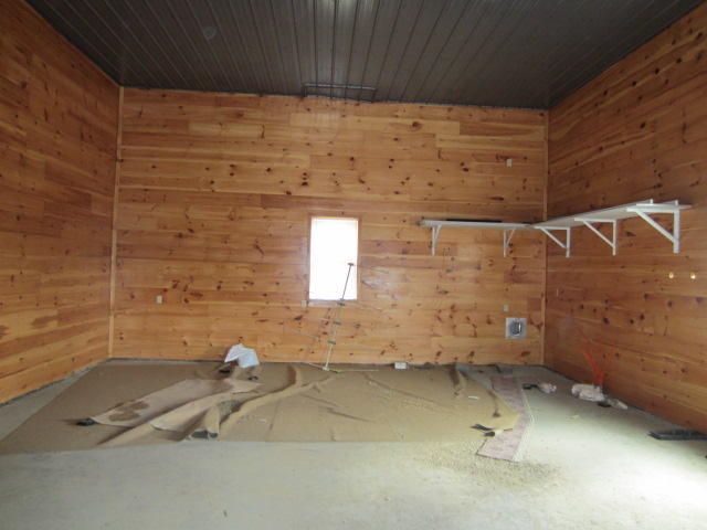 29 Sawmil Lane, Island Falls, ME 04747